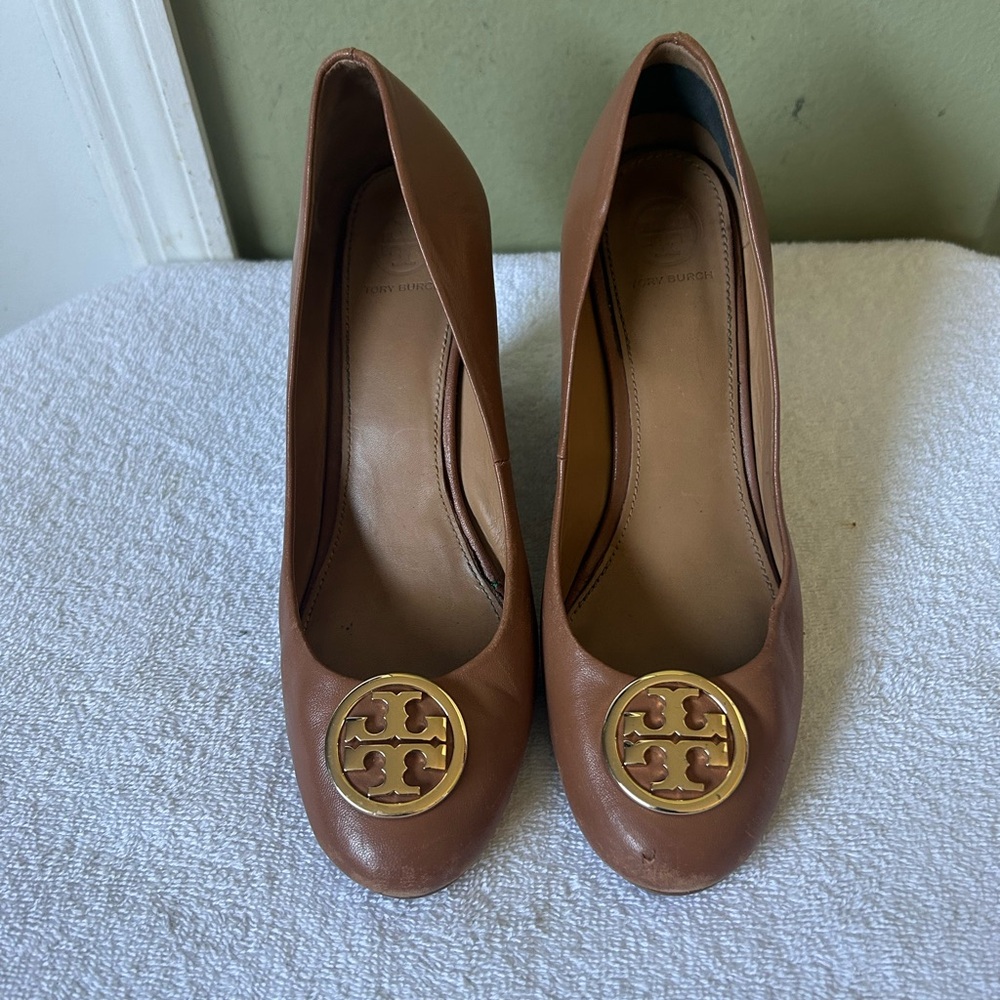 Tory Burch Tan Leather Wedge Heels with Gold Accent